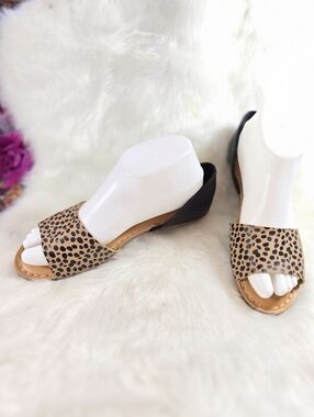 Curfew Women's Leopard Print Open-Toe Women’s Slide Sandals - Black & Tan